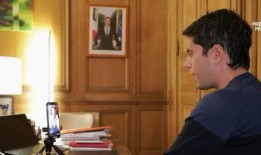 马克队长被爆料视频播放,揭秘幕后真相与网络舆论影响